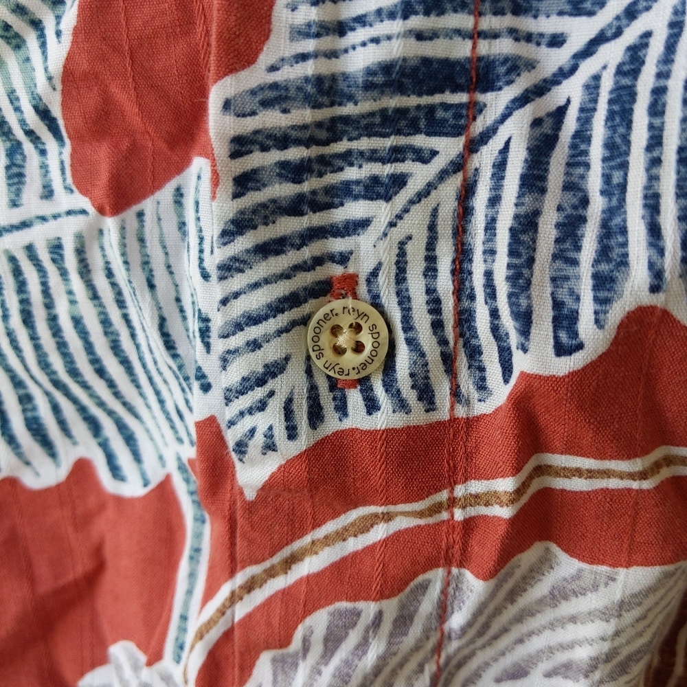 Reyn spoone tropical  short sleeve button down top - Picture 3 of 6